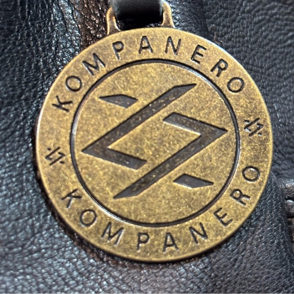 KOMPANERO Leather ANE Satchel Handbag
Shoulder Bag - Picture 3 of 16